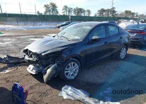 2017 Toyota Yaris Ia z USA, uszkodzony, nr VIN 3MYDLBYV9HY149465